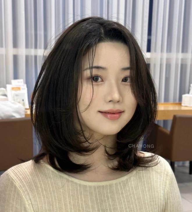 锁骨发：女士的时尚瘦脸魔法